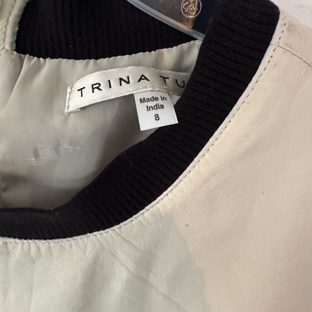Trina Turk Cream Leather Sleeveless Dress with Black Trim - Picture 9 of 16